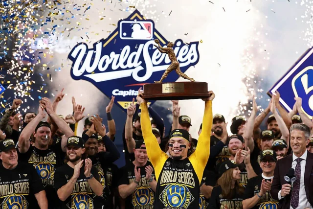 Brewers win World Series for first time, beat Rays in Game 5: Live updates and reaction