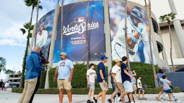 World Series Game 5 tickets still available for $595, down from Game 4 prices