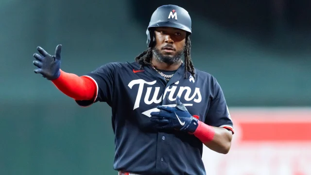 Josh Bell’s Exit Should Change How the Twins Use Their DH Spot