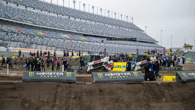 Should Daytona International Speedway host an SMX Playoff round?
