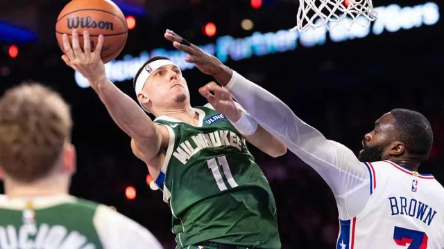 76ers’ Nick Nurse gives Jaylen Brown his flowers for strong early defensive efforts