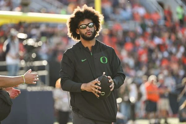 Oregon QB Dante Moore (concussion) not expected to return this season
