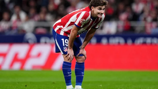 Barcelona target Julian Alvarez apologises to Atletico Madrid fans after summer controversy: ‘It was a mistake’
