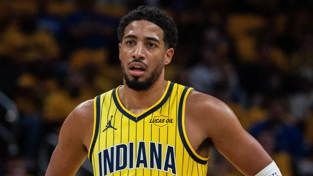 Banged-Up Pacers Brace for LeBron James, 76ers on National TV
