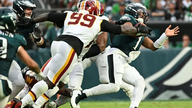 Commanders DC Daronte Jones describes Washington's defense in one word