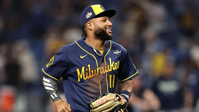 Milwaukee aplasta a los Rays y está a un paso de coronarse en la Serie Mundial