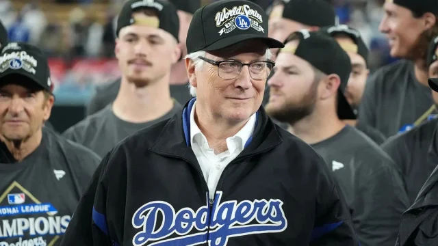 Dodgers rumors: Is Mark Walter still shooting down franchise sale inquiries after Lakers stunner?
