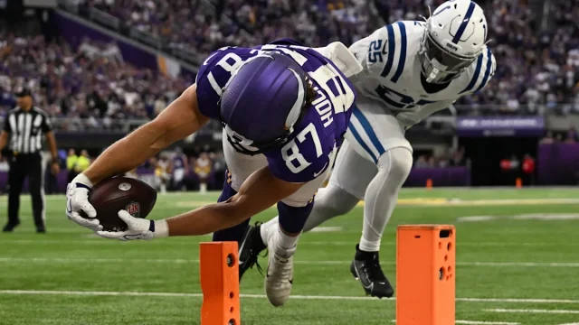 Should you start T.J. Hockenson in fantasy football in Week 8?