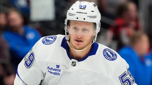 Jake Guentzel Shines Despite Lackluster Showing by Lightning in 6-3 Loss to Avs