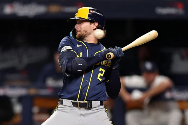 Brewers vs. Rays score, live updates: Milwaukee, Tampa Bay in extra innings in MLB World Series Game 4