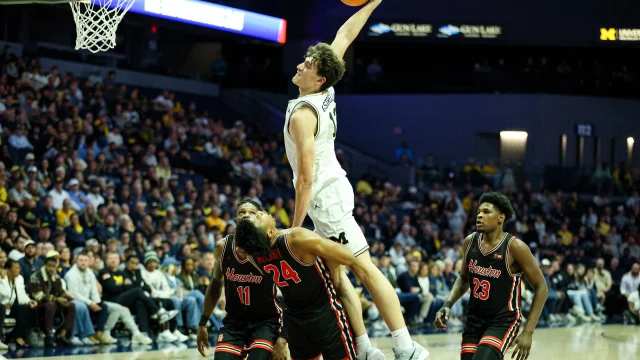 Three Takeaways From Michigan’s Exhibition Loss Against Houston