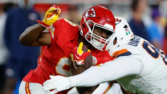Week 8 NFL picks against the spread, predictions for every game: Chiefs look to bounce back vs. Broncos