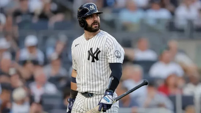 MLB insider reveals Yankees' 'most realistic' free agent target at catcher