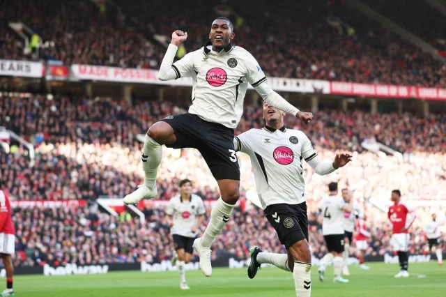 Bournemouth leading Manchester United in Premier League after Fernandes dropped: Live updates