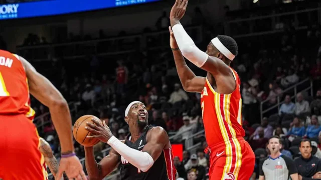 Watch Bam Adebayo pass Udonis Haslem to become Heat’s all-time rebounds leader