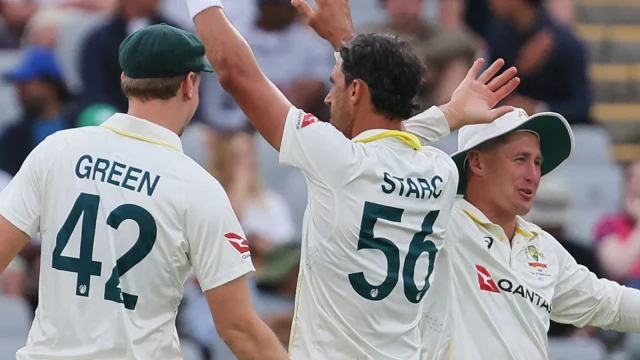 Starc sparks Australia recovery as South Africa stumble after fast start