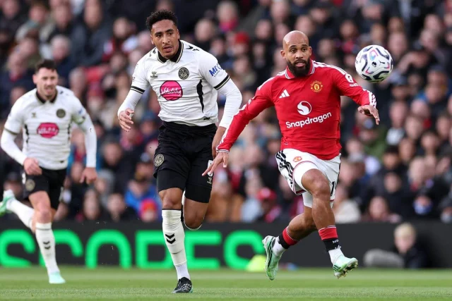Bruno Fernandes dropped with Manchester United level with Bournemouth: Live updates