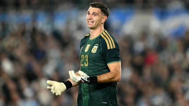 Argentina goalkeeper says finger will never be same after skipping surgery