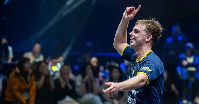 Truls Möregårdh jublar efter seger i WTT Champions i Montpellier