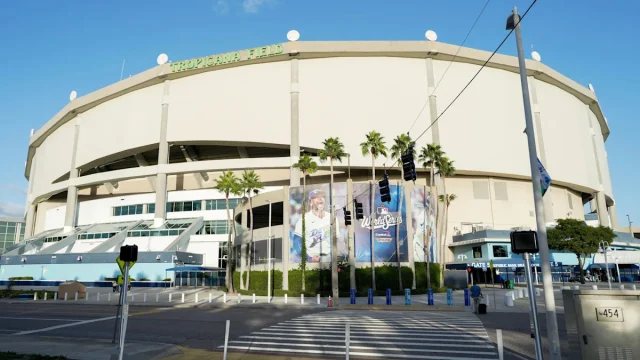 Brewers going with same lineup for third straight World Series game