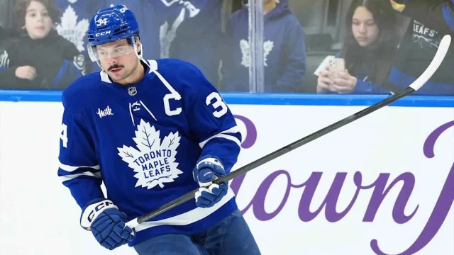 Maple Leafs’ Auston Matthews breaks record, reaches major milestone vs. Flames