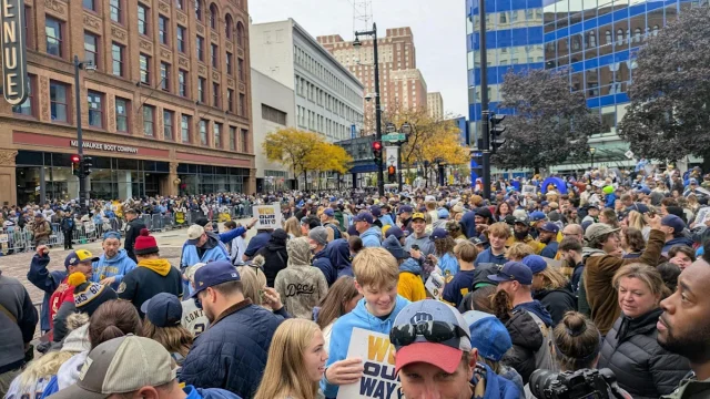 Brewers parade drew 750,000 fans; a look at just how big that crowd is