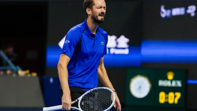 Sam Querrey and Steve Johnson agree on what should have happened to Daniil Medvedev after disqualification
