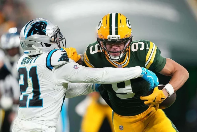Panthers vs. Packers score, live updates: Latest with Green Bay up 20-10 at halftime, Christian Watson injured