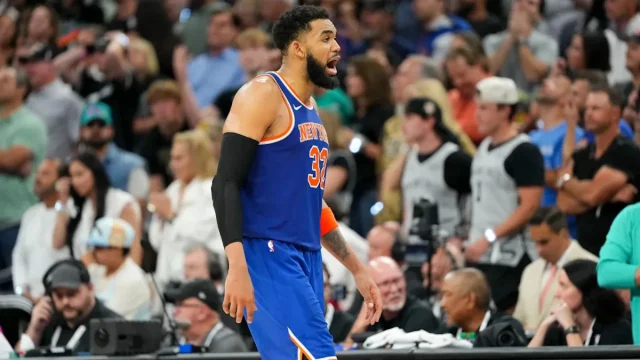 Knicks' Karl-Anthony Towns gets $240M contract update from NBA insider as season kicks off