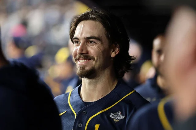 Brewers vs. Rays score, live updates: Milwaukee dominating World Series Game 3 after 8-run inning