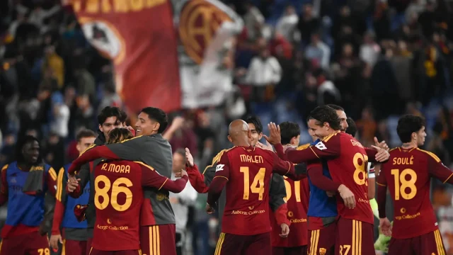 🏆 Not just Roma and Inter, Como too! A 3️⃣-way Serie A title race? 🤔