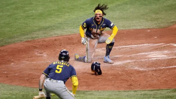 World Series Game 5: Live updates from Brewers-Rays