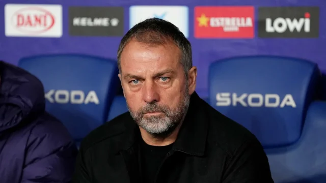 2 midfielders: Hansi Flick tests brand-new Barcelona back-4 in training ahead of Alavés