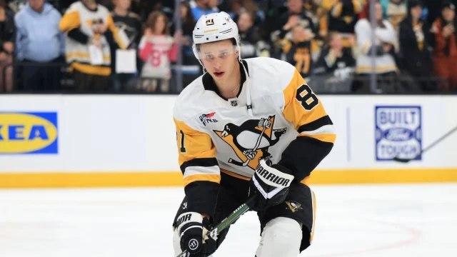 Penguins' Kindel back in Pittsburgh after medical emergency