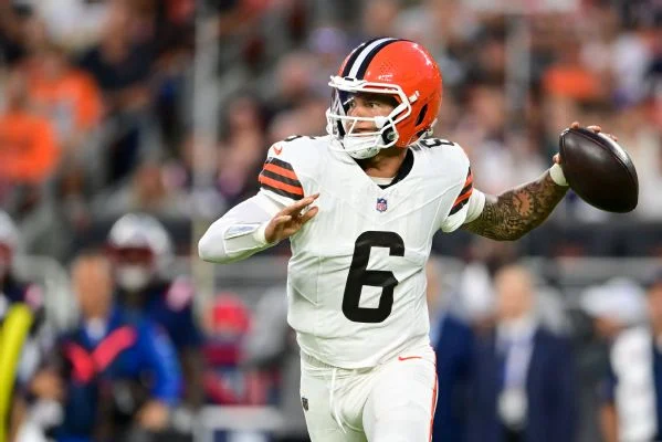 Given the chance to start Thursday night, second-year Browns QB Dillon Gabriel completed 12 of 15 passes for 186 yards and three TDs against the Patriots.