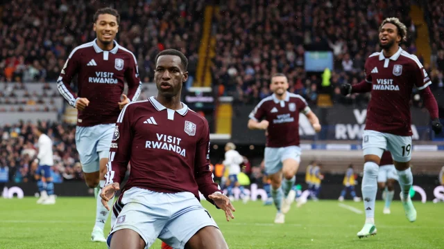 Nicolas Jackson nets both goals for Aston Villa to end Manchester City's perfect start to the Premier League season with a 2-1 win at Villa Park.