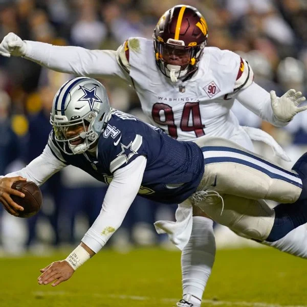 Commanders defensive tackle Daron Payne recorded 11.5 sacks last season, third-most among all DTs.