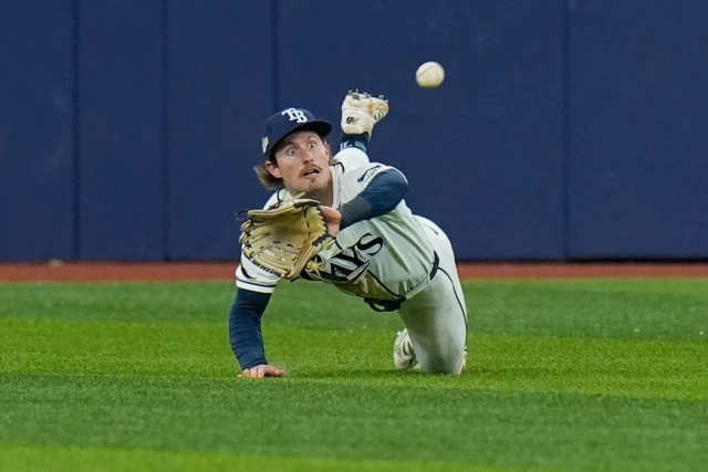 Brewers vs. Rays score, live updates: Milwaukee, Tampa Bay level in MLB World Series Game 4