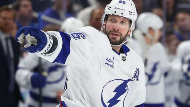 Coach says Nikita Kucherov 'committed' to be with Lightning