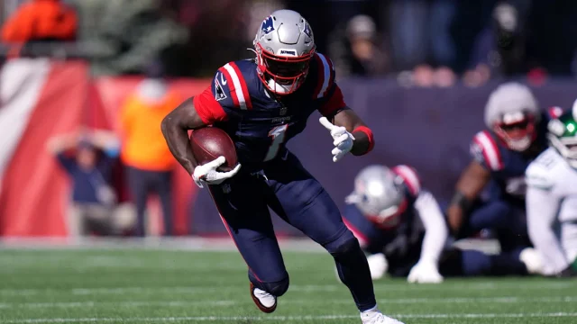 Patriots coach Mike Vrabel's honest reaction to A.J. Brown's struggles