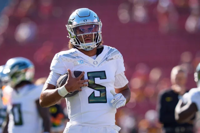 How will teams evaluate Oregon QB Dante Moore as a potential 2027 NFL Draft prospect?