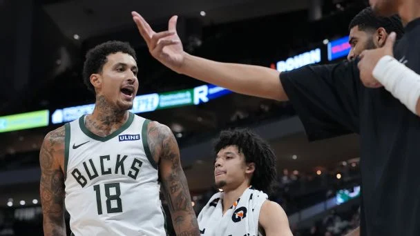 Milwaukee Bucks poke fun at Rays' World Series loss, Heat's 0-4 start in postgame jab