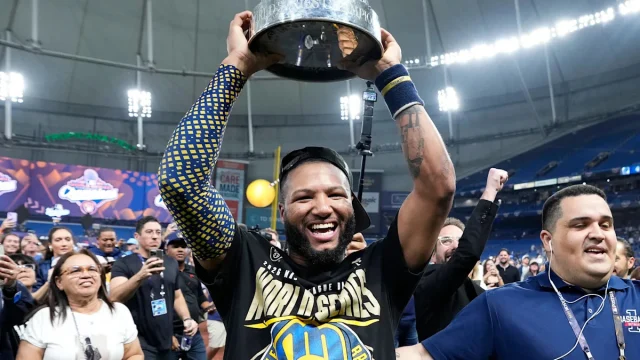 Brewers set for Thursday return to Milwaukee ahead of Friday parade