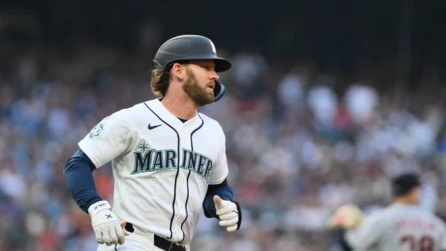 Should the Astros Bet on a Free Agent Coming Off a Major Collapse in 2026?