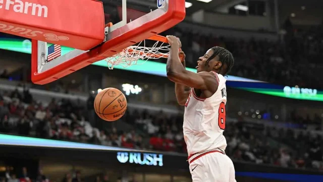Caleb Wilson enters in Michael Jordan territory after first 3 NBA games