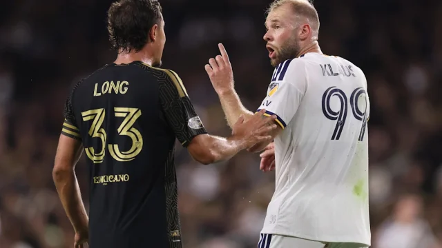 🚨 Drama galore as LAFC and Galaxy finish level