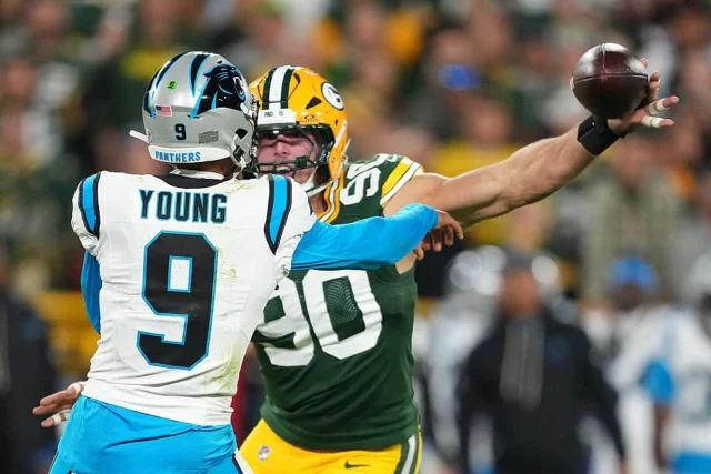 Panthers vs. Packers score, live updates: Latest as Carolina cuts Green Bay lead to 27-13 after FG