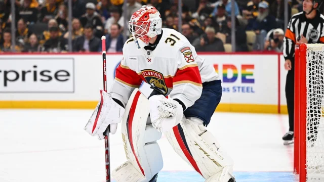 Panthers make 'big' move in goal as 6-9 Black sets record with debut