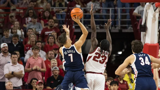 Gonzaga's biggest weakness resurfaces in exhibition loss to Arkansas