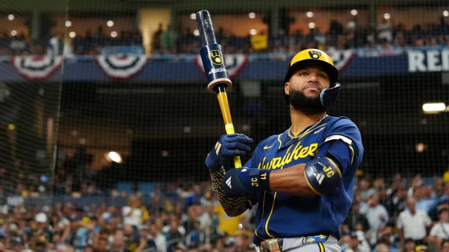 World Series 2026: Jackson Chourio, still just 22, continues his incredible postseason run with 4-hit game in Brewers' Game 3 victory
